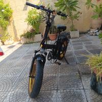 bici elettrica pieghevole.