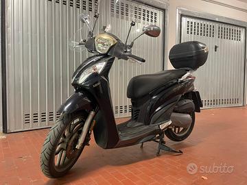 Kymco people