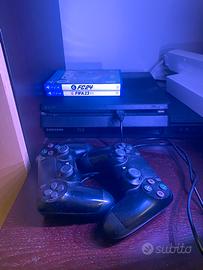 Play Station PS4 1 TB con 2 controller e  2 giochi