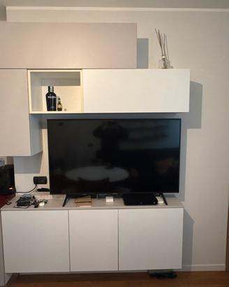 Mobile Tv e pensili