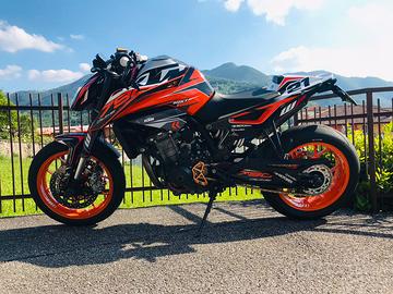 KTM Duke 790