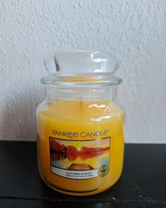 candela profumata yankee candle  autumn sunset