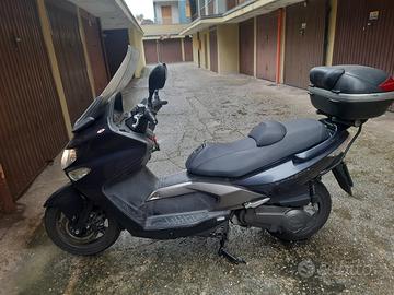 Kymco Xciting 300i -