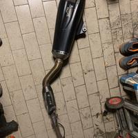 Scarico akrapovic t max 560