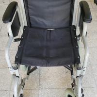 Sedia a rotelle per disabili