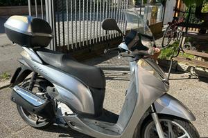 Scooter HONDA SH300i