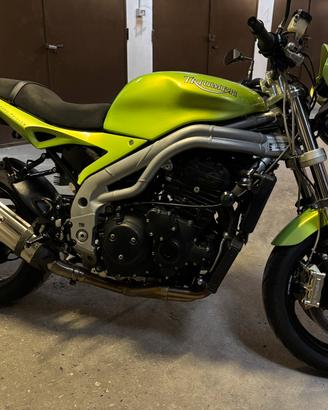 Triumph Speed Triple 955i  ultima serie coda corta