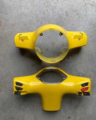Scocca contorno manubrio piaggio vespa gts hpe usa