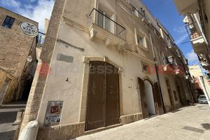 Negozio Taranto [ago1VCG]