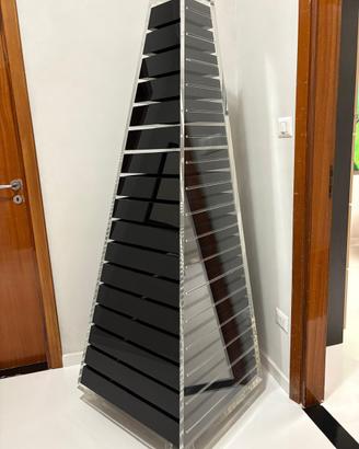 Pyramid di Shiro Kumarata- Cappellini