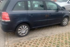 Opel  Zafira a Metano