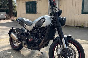 Benelli Leoncino 500 trail