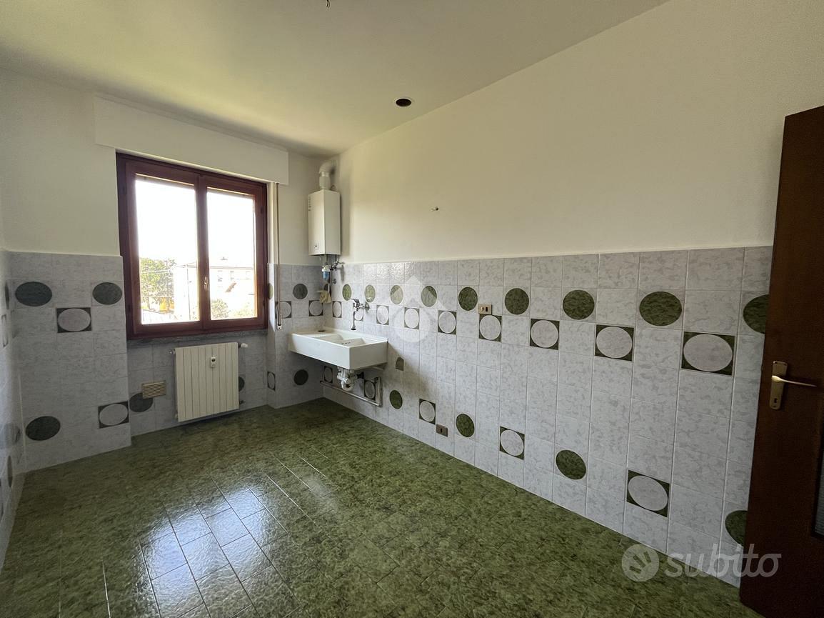 3 LOCALI A PADERNO D'ADDA - Vista 6