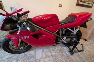 Ducati 748 S