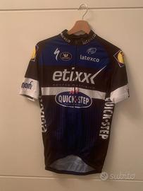 completo ciclismo Etixx Quick Step della Vermarc