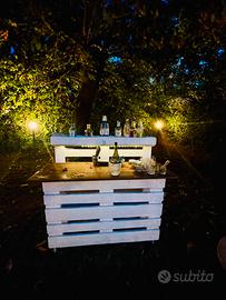 Banco bar realizzato con Pallet, led e ruote