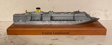 Modellino nace crociera