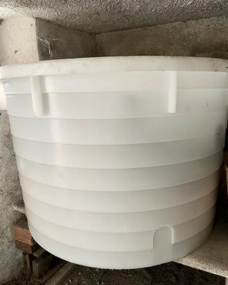 Mastello bianco per vendemmia