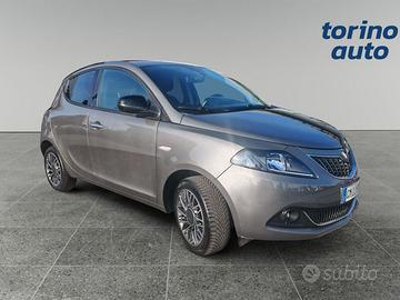 Lancia Ypsilon 1.0 FireFly 70cv S&S Hybrid GOLD