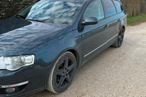 Vw passat targa rumena