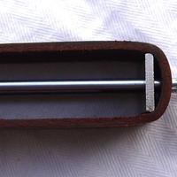 Coramella per affilare rasoi  a mano libera