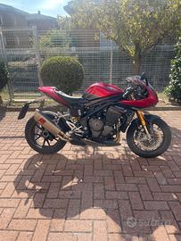 Triumph Speed Triple 1200 RR