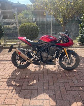 Triumph Speed Triple 1200 RR