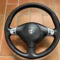 Volante Alfa Romeo 156 con comandi al volante