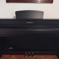 pianoforte digitale Yamaha Clavinova CLP735