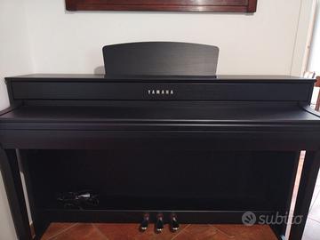 pianoforte digitale Yamaha Clavinova CLP735