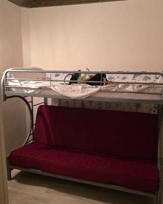 Divano letto a soppalco