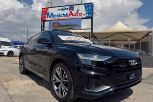AUDI Q8 45 TDI 231 CV S-LINE MATRIX TETTO FULL IVA