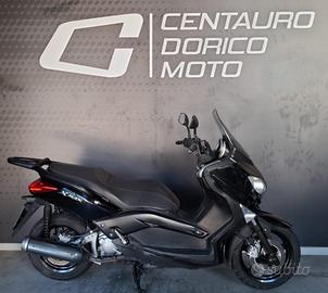 Yamaha X-Max 250