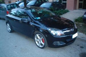 Opel Astra GTC 1.9 16V CDTI 150CV Cosmo