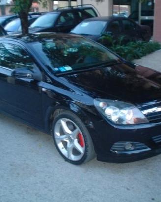 Opel Astra GTC 1.9 16V CDTI 150CV Cosmo