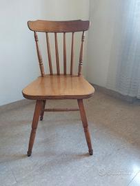 Tavoli in noce e sedie stile Vecchia America