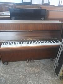 pianoforte verticale Yamaha 