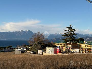 VILLA SINGOLA A LAZISE