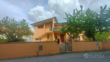 Immobile in asta di 138 m² con 4 locali a Ollolai