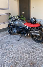 BMW R nine t