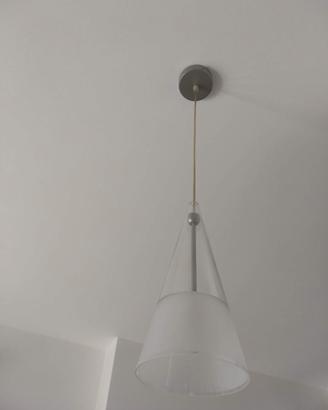 Lampada a sospensione a forma di cono in vetro