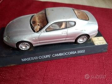 Modellino auto Maserati coupè Cambiocorsa 2002