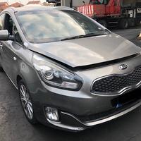 KIA VENGA 2015