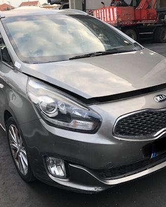KIA VENGA 2015