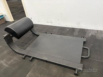 Postazione per Hip Trust