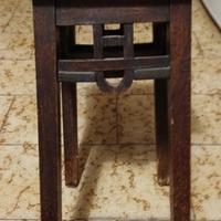 Sgabello in legno massiccio arte asiatica 