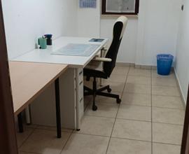 Disponibile stanze uso ufficio arredata con serviz