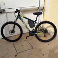 Bici Decathlon Scrapper mountain bike