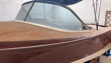 Barca rio espera 690