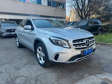 Mercedes-benz gla 180 d automatic sport
